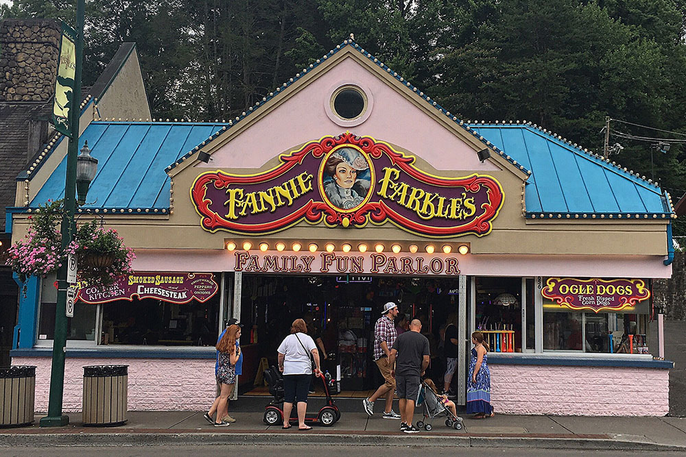 Fannie Farkle's (Slider Image 7) | Gatlinburg Attractions